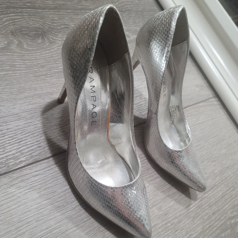 Snake skin stilettos - Picture 2 of 10